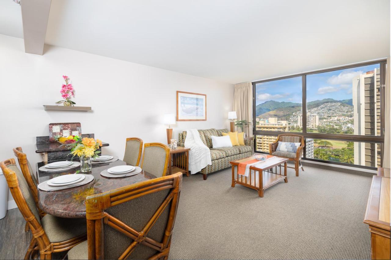 Beautiful Mountain View In Waikiki Sunset With Parking Apartment Honolulu Exterior photo